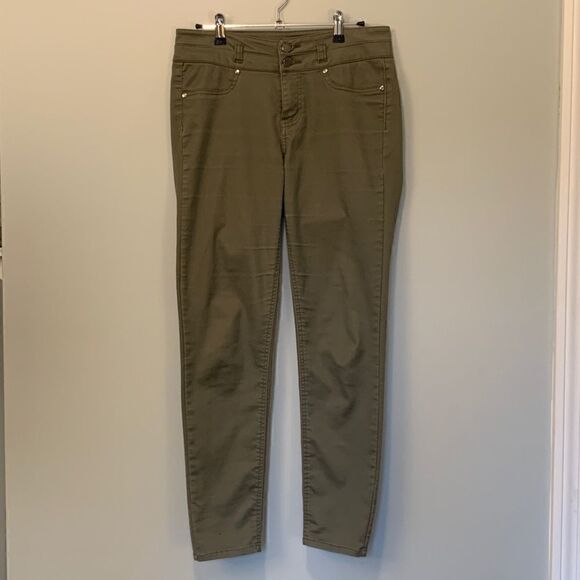 Sage Green Fire Los Angeles Pants - Picture 1 of 5